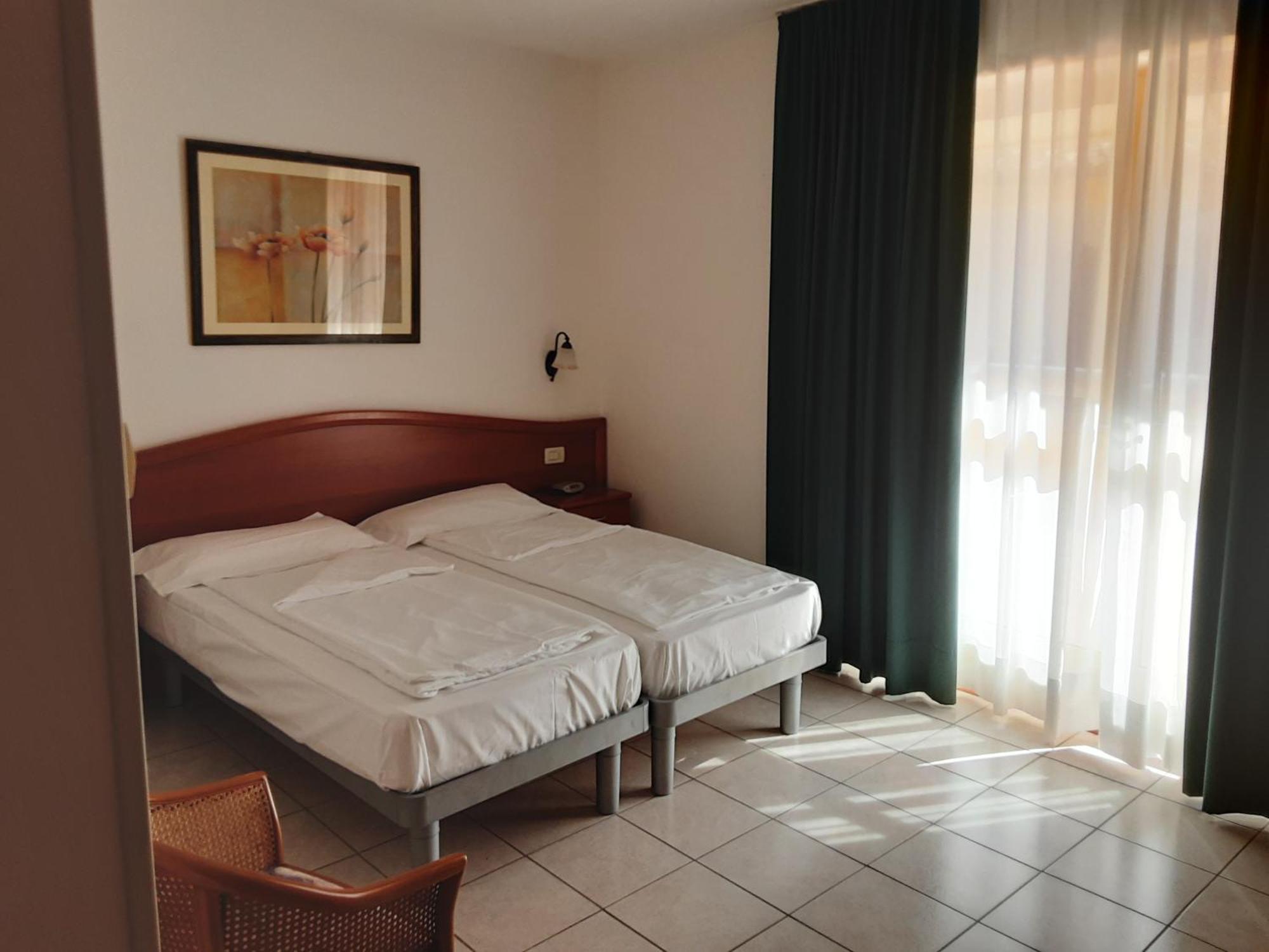 לימונה סול גרדה Hotel Florida מראה חיצוני תמונה