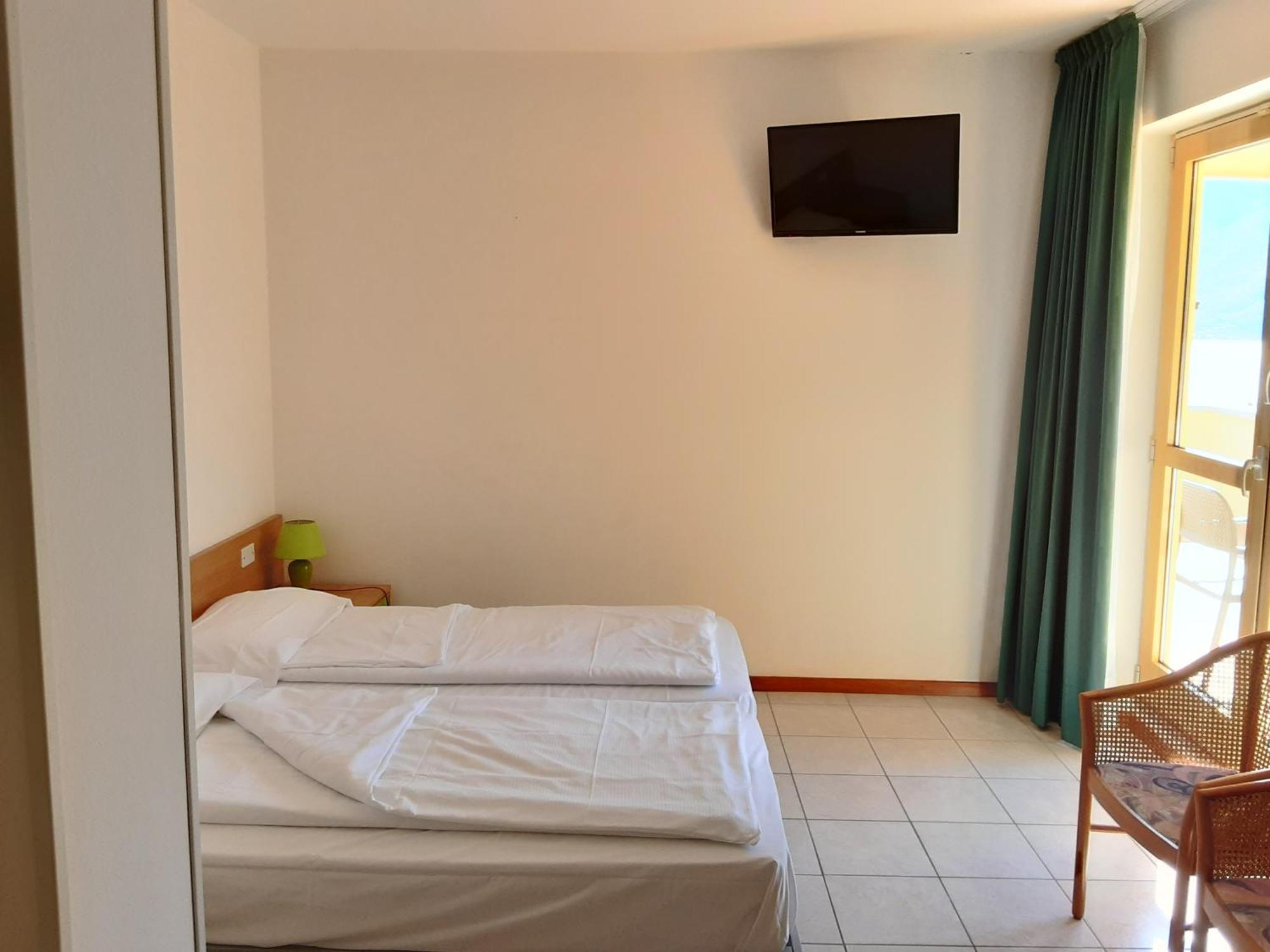 לימונה סול גרדה Hotel Florida מראה חיצוני תמונה